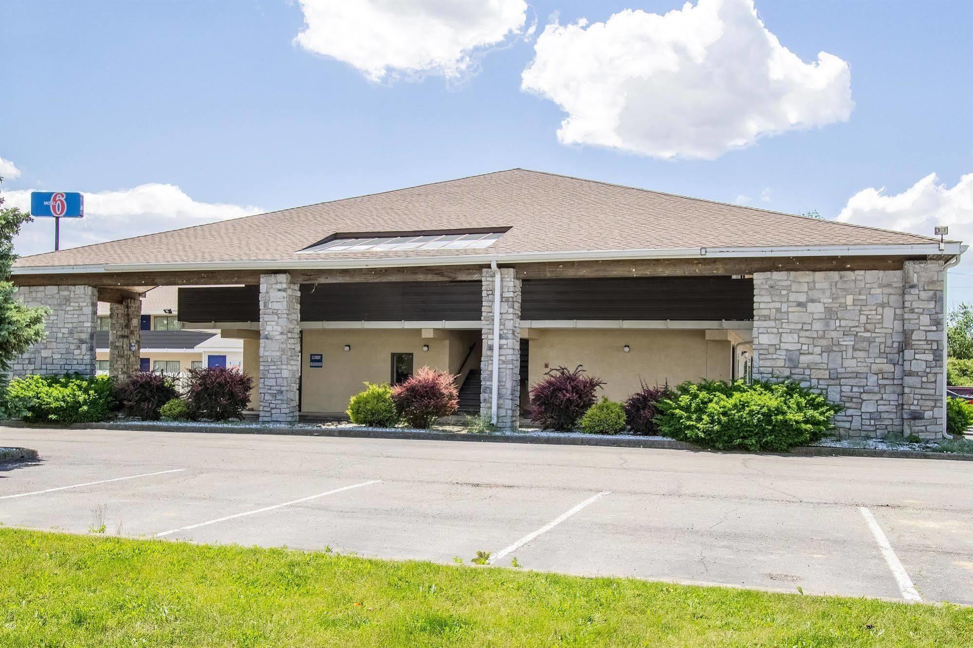 Hotel 6-ashland, Oh 2*